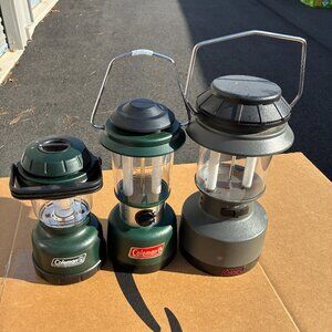 Coleman Fluorescent Lantern Lot 5355-700 Battery Operated 5310 Series 5344-700